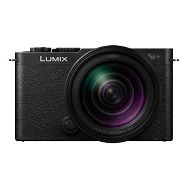 Panasonic-Lumix-DC-S9_Noir-28-200_01.jpg
